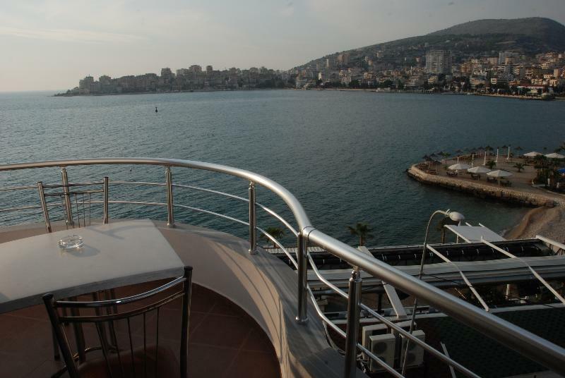 Strora Hotel