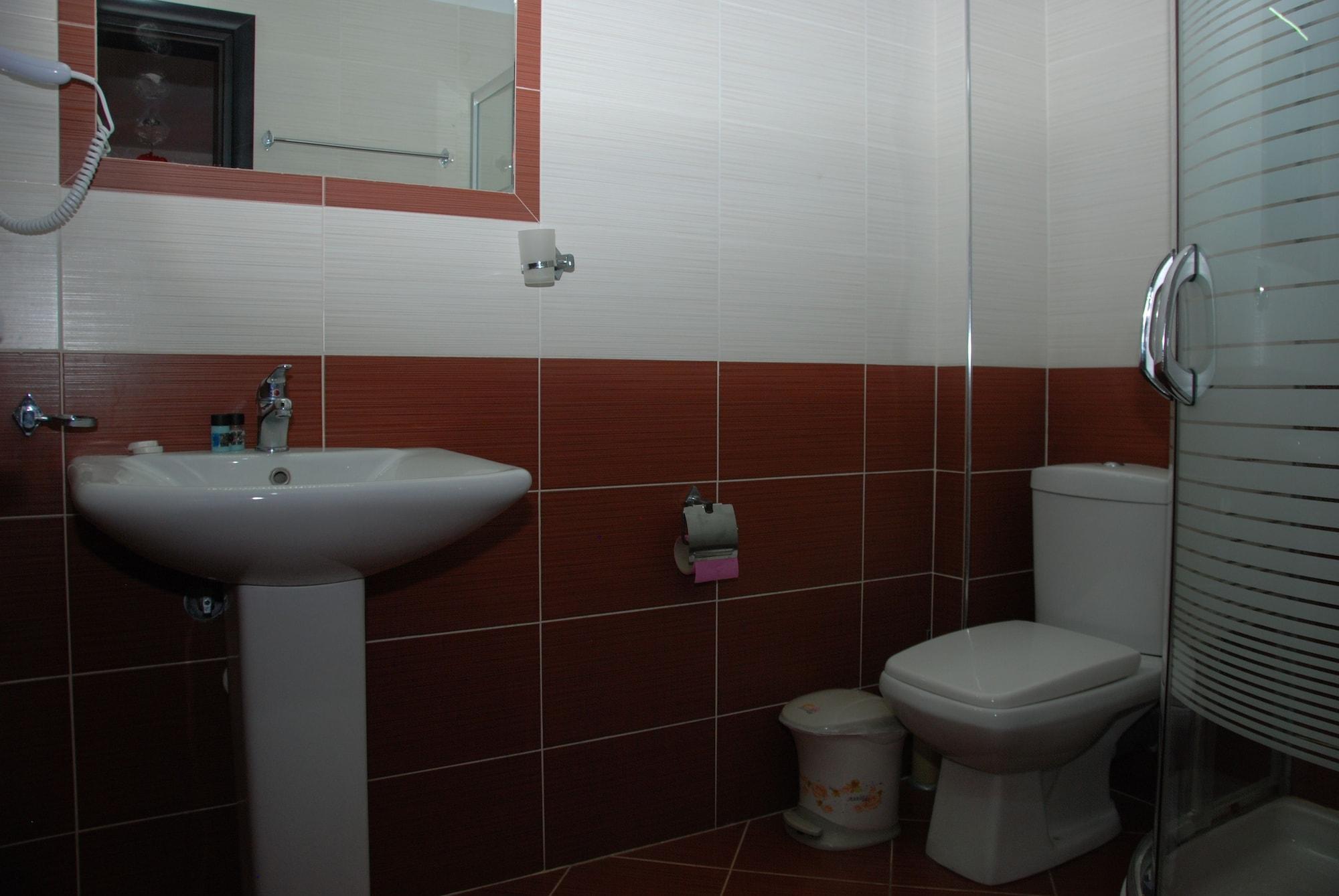 Hotel Strora 4*