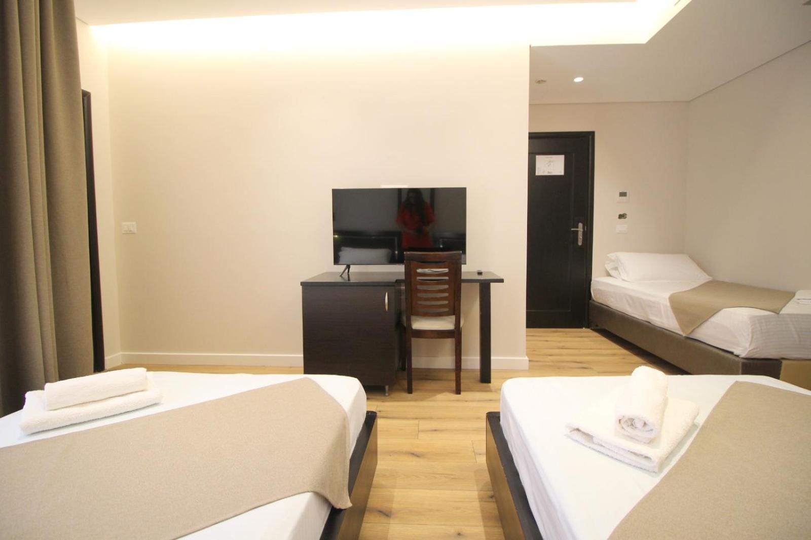 Strora Hotel
