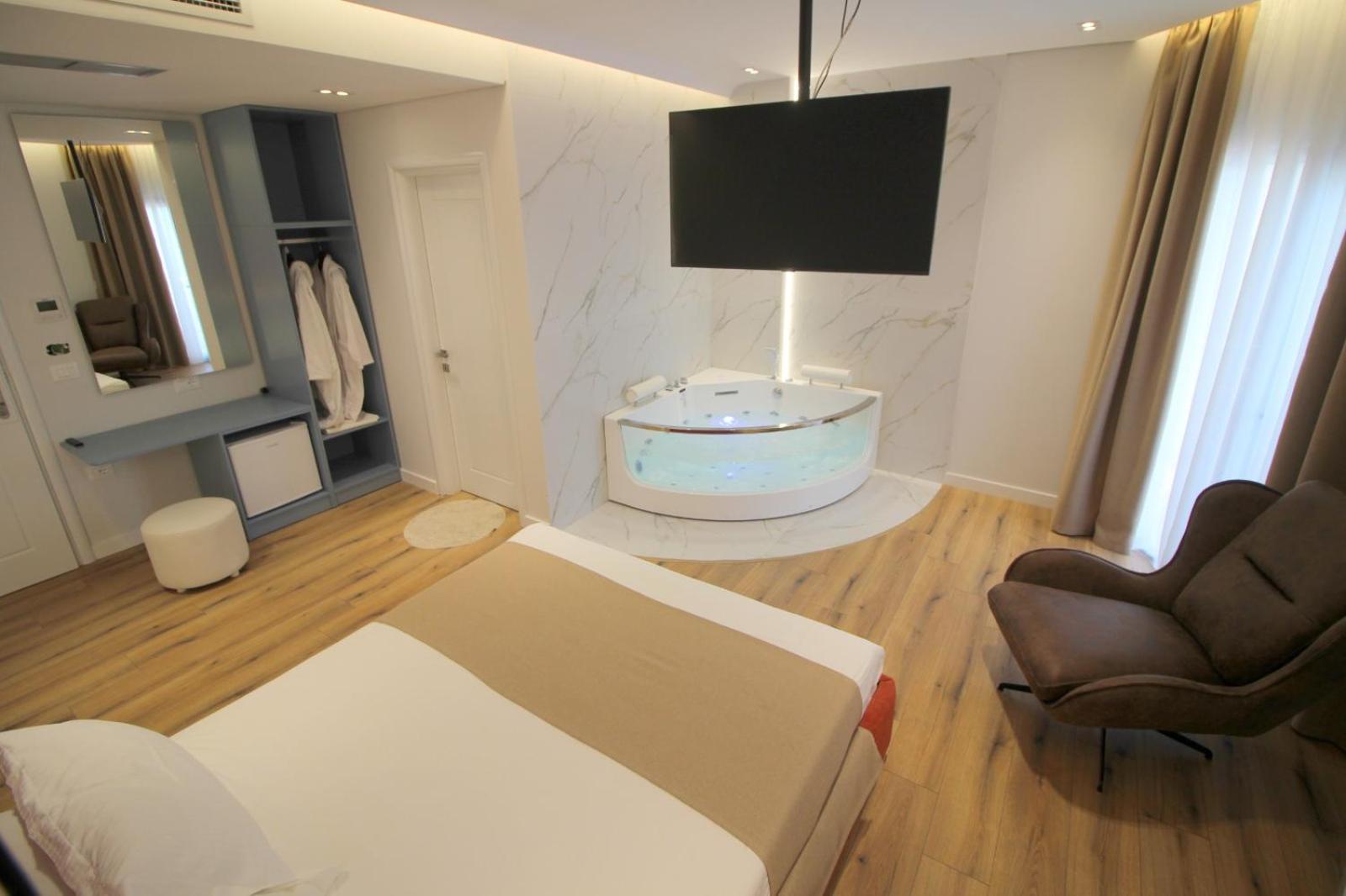 Strora Hotel Sarandë